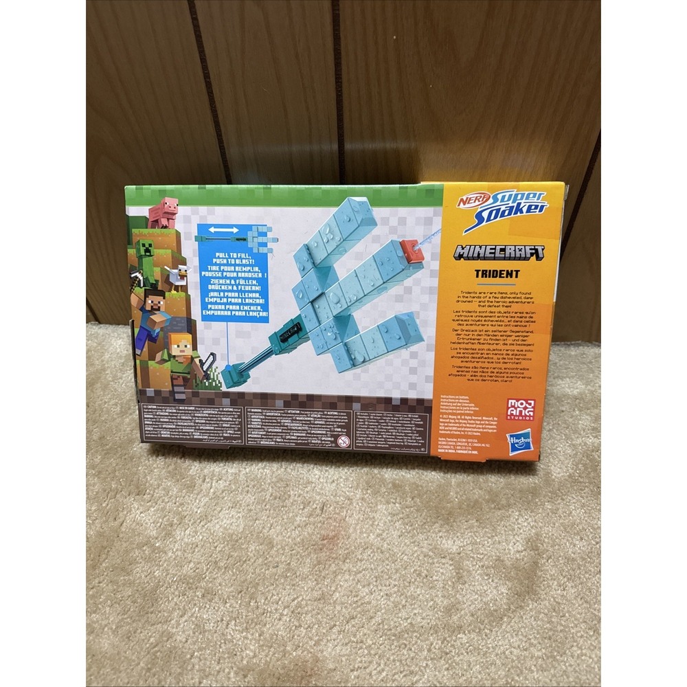 Nerf Super Soaker Minecraft Trident - Pull Back Plunger Handle Kids NIB - Picture 6 of 7
